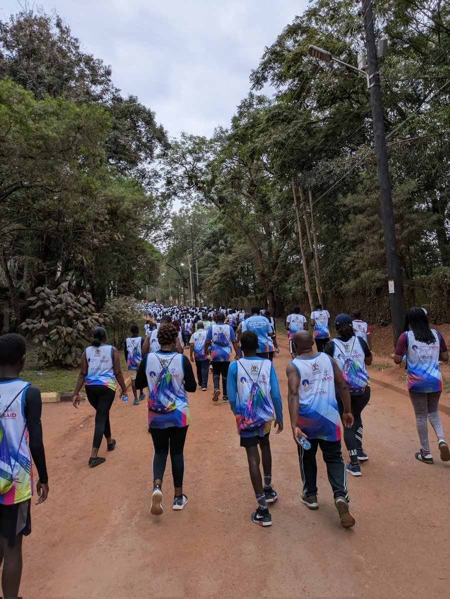 FINCA_Uganda's tweet photo. Happening Now: We are present at the #rotarycancerrun2025. 
📍 Kololo Independence Grounds

Together with others, we run to raise hope, save lives, and fight cancer. The energy here is incredible, all in support of completing the Cancer Centre at @NsambyaHospital https://t.co/QEvFPGPcnL