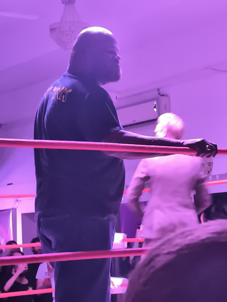 Mark Henry est à l'APC 🔥🔥