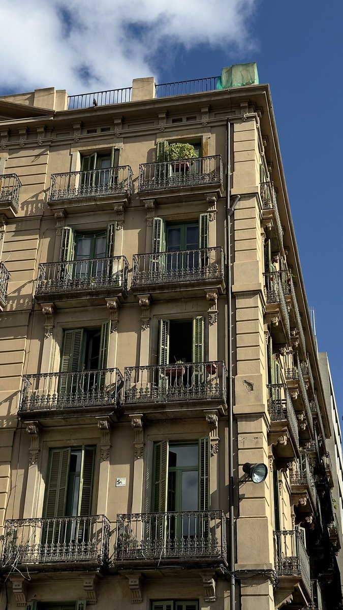 nawaf_3waji's tweet image. Hola 🇪🇸