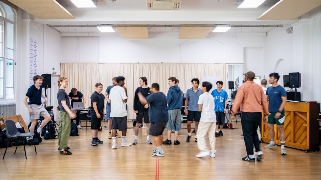 some shots of Ali rehearsing for Lord Of The Flies, taken from their website! 💕

#SaveLockwoodAndCo
#LockwoodAndCosplay