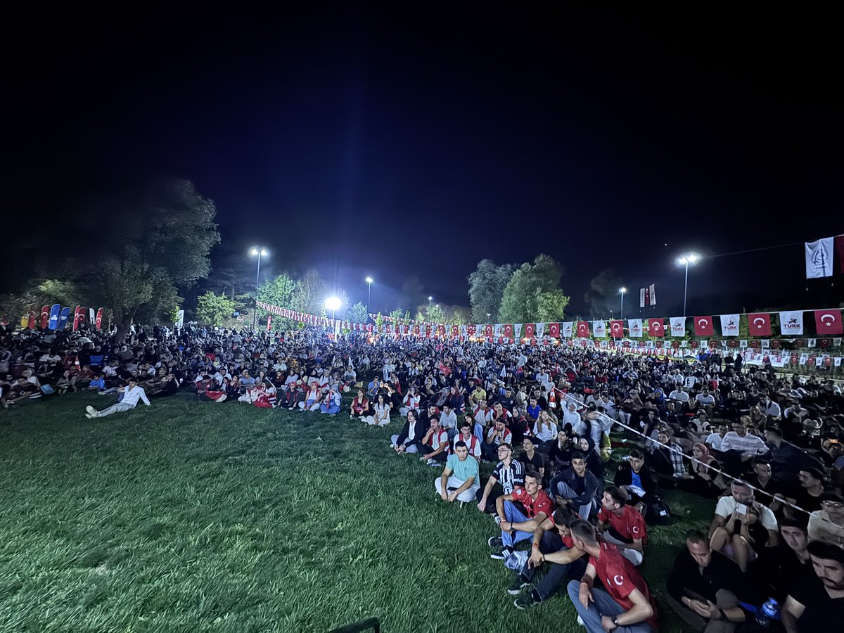 1. Türk Kültür Kampı
Dün gece…