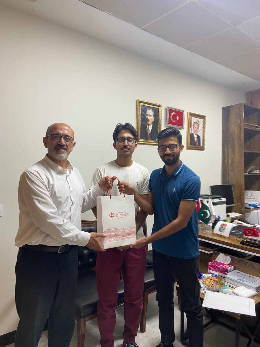 Mr. Shah Aalim, President of PAKSTURK Diyanet İstanbul, paid a courtesy visit to Mr. Abdul Rahman Akkuş, Religious Affairs Attaché of the Embassy of Türkiye in Pakistan
The meeting focused on fostering mutual cooperation and brotherhood. 🇹🇷🇵🇰
#PAKSTURK #TürkiyePakistan #Diyanet