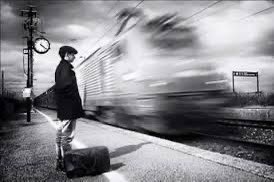 #رسالة_اليوم
ما الحياة إلا محطاتٍ على مسافة قدر
لا مفر فيها من القَضاء إن رَكضنا بِـ إندفاع أو مَشينا على حَذر ..👌🏻