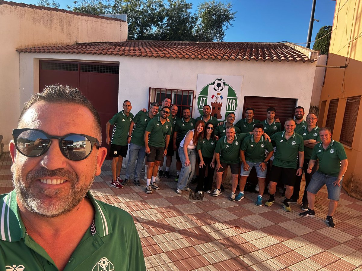 💃🅅🄴🅁🄱🄴🄽🄰 🄼🄰🄽🄲🄷🄰 🅁🄴🄰🄻🕺

🤩 Así finalizamos la verbena de Mancha Real 2025 💚. 

#VerbenaManchaReal2025 🎉

#InsistirResistirPersistir 🤜🏻🤛🏻

#SomosManchaReal 💚💜

#YoSoyVerde 🦾