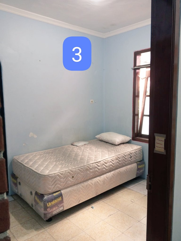 gunhooss's tweet image. Kos Unsoed Jl. Gunung Cikurai No.31 Bancarkembar, dekat lapangan glempang. Fasilitas lengkap: kasur, lemari, meja belajar, kulkas, kamar mandi dalam. 6jt/tahun include air+listrik. Hanya patungan bayar wifi.
#unsoed #kos
