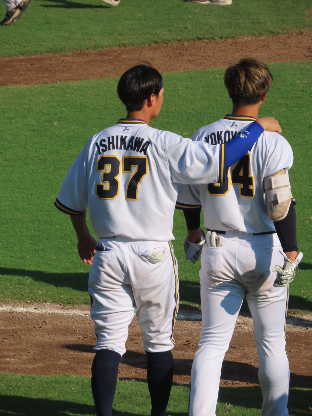 新品未開封　オリックスバファローズ　石川亮選手　開幕シリーズゴールドユニフォーム オリックス・バファローズ 石川亮 ユニフォーム - メルカリ