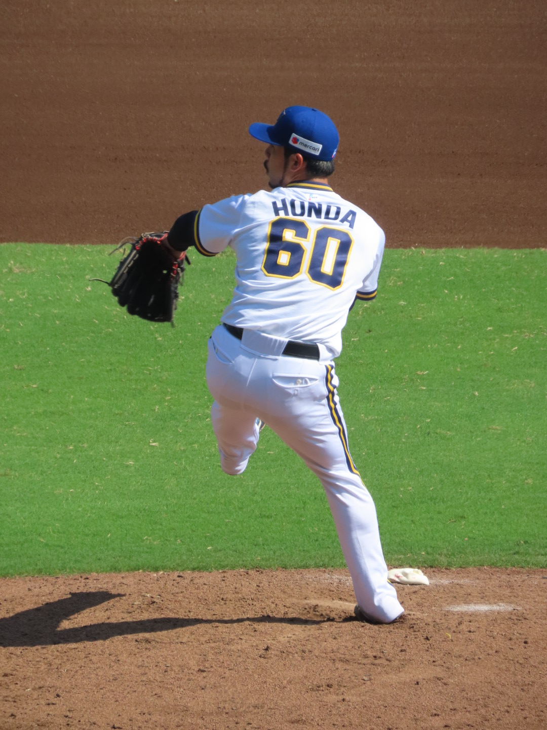 オリックスバファローズ 本田圭佑 ユニフォーム Lサイズ 未使用