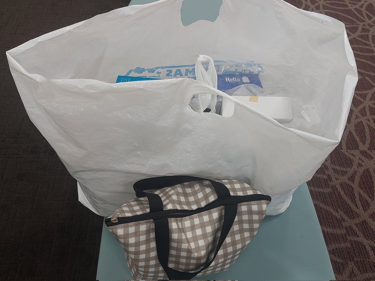 #やわらかびより
#諏訪モデ展示会2025
撤収します( ﾟдﾟ)ﾉｼ
と言っても、17:27まで直通電車が無いので、もう少し休憩していきます。
くたびれているのに、駅のホームの陸橋渡って乗り換えとかしたく無いのよね。
σ(・_・)

参加された皆さま、お疲れ様でした。