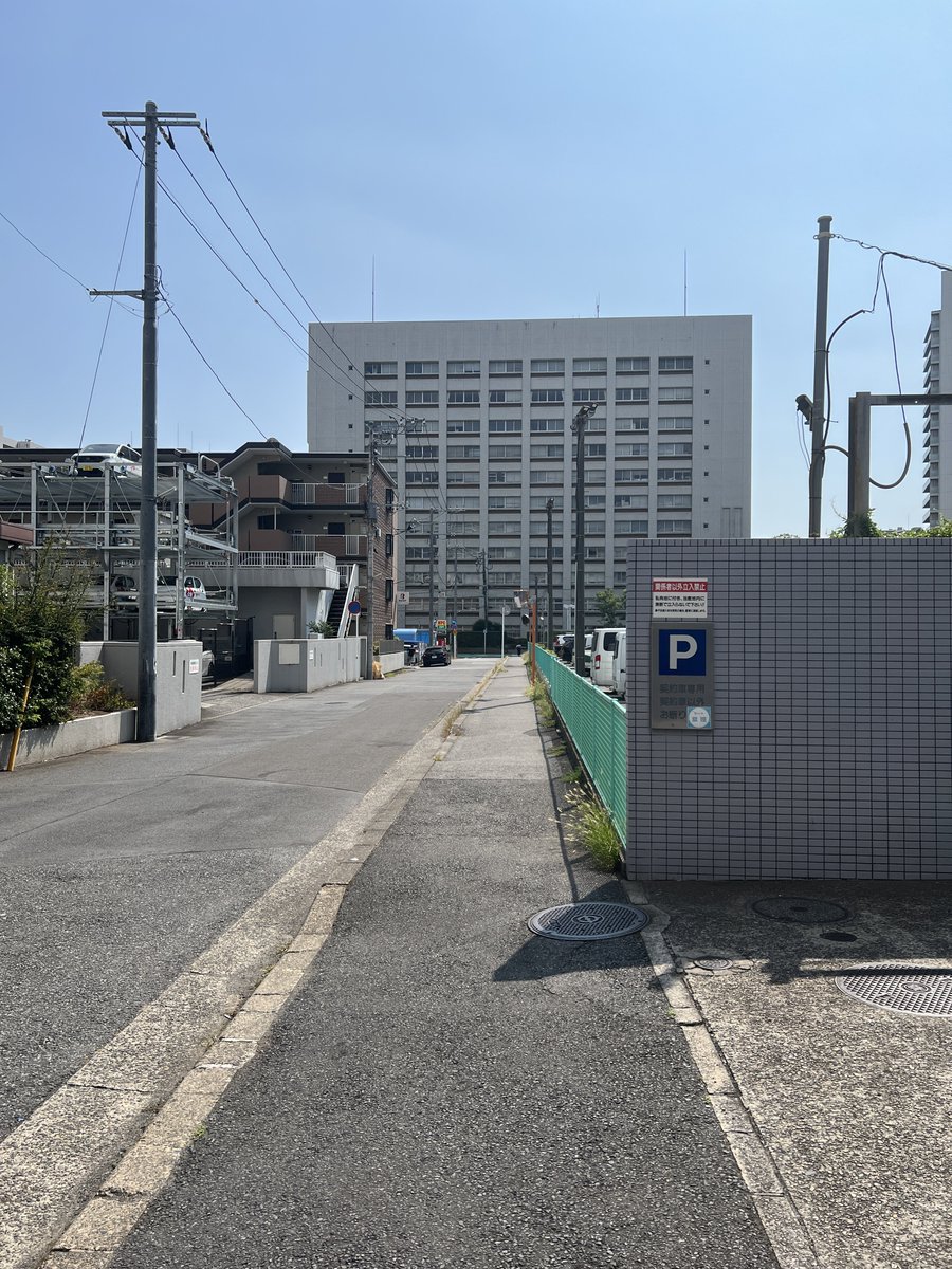 オール後、お酒が抜け切らないうちに「#ふなばしミュージックストリート」 の説明会に参加…
お酒と暑さでもう限界…😰

ザ・ボノボンズ は10月18日に出演します。無料だし広くてキレイで座って見れるので、ライブハウス苦手な方もぜひ遊びに来てくださーい😃