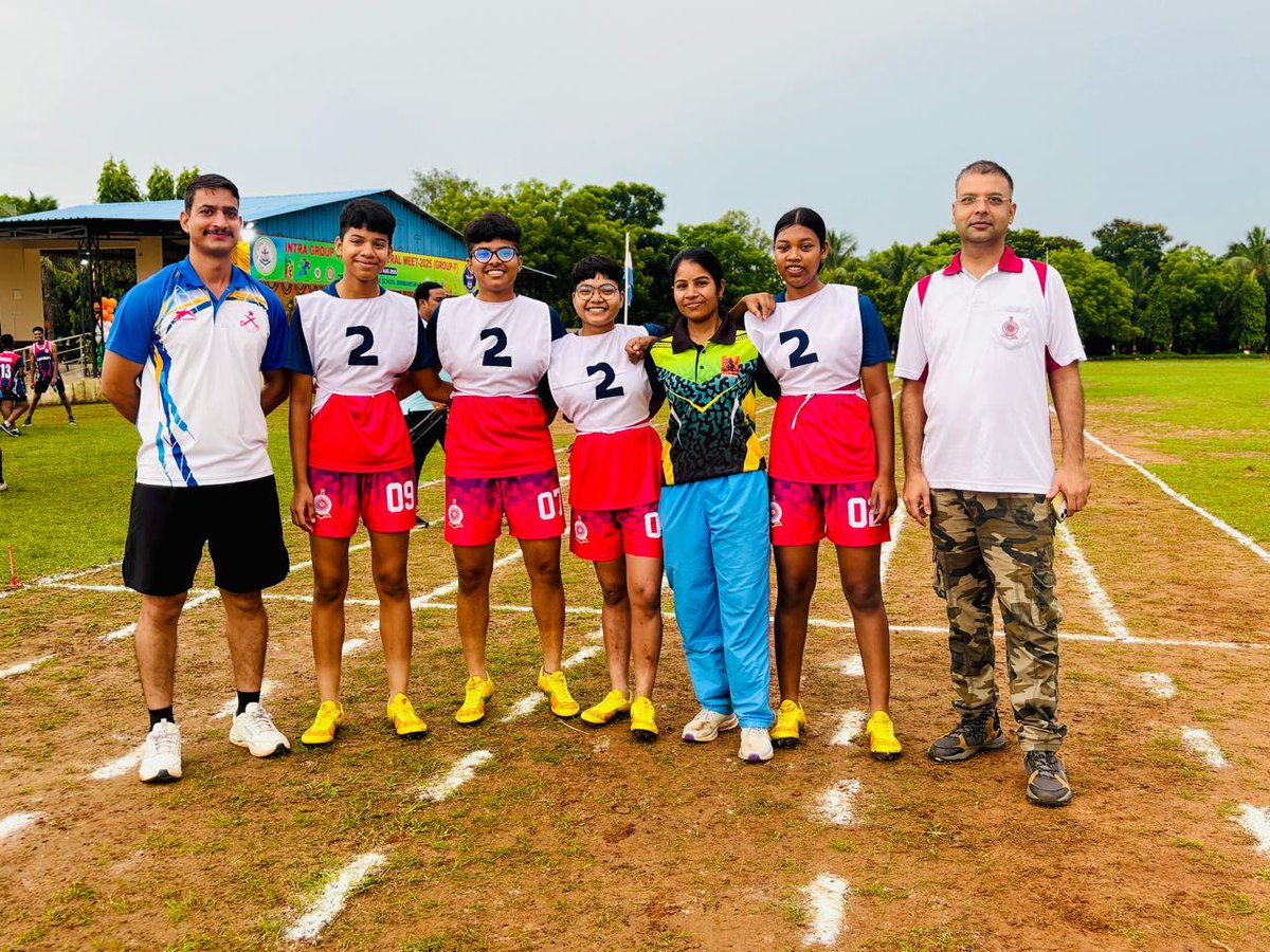 SSAPOfficial's tweet photo. Ambikan Girls Steal the Show! 
From sprinting past limits to redefining excellence,girl cadets of #SainikSchoolAmbikapur dazzled at the Group F Meet 2025 hosted by SS Bhubaneswar winning 4 GOLD and a haul of Silver&amp;Bronze! Limitless passion,limitless glory!#SainikSchoolsSociety https://t.co/ldTVVhJCPn