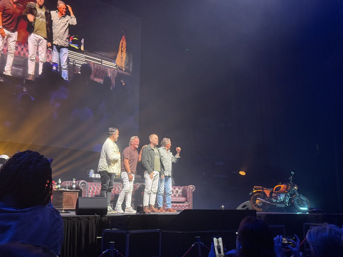 Had a great night at Long Way Chat at <a href="/nottinghamarena/">Motorpoint Arena Nottingham</a>. Ewan McGregor, <a href="/charleyboorman/">Charley Boorman</a>, <a href="/RussMalkin/">Russ Malkin</a> and David Alexanian kept us entertained with their stories and anecdotes from their <a href="/longwaytv/">Long Way Home</a> trips around the globe. Here’s to Long Way 5! #LongWayChat