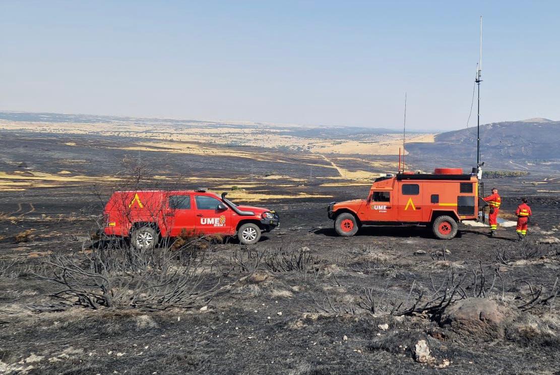 Los pilares tras la punta de lanza👨‍🚒🚒

Los militares que realizan misiones de apoyo son parte decisiva en la lucha contra los incendios forestales🔥#IIFF.

➡️Atención médica
➡️Mantenimiento de vehículos
➡️Abastecimiento y transporte
➡️Planeamiento, dirección y coordinación de