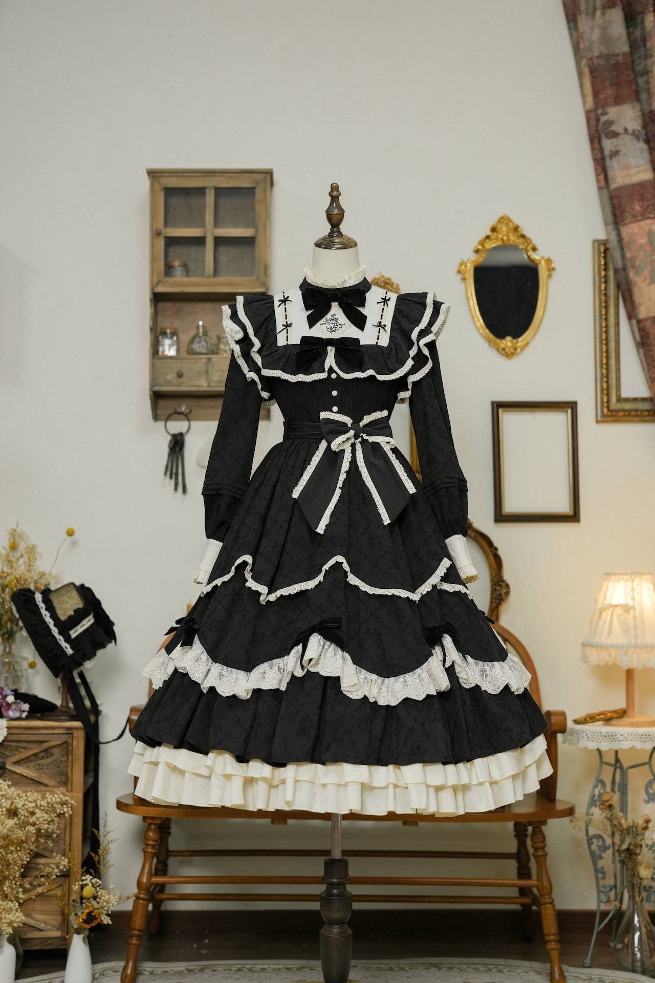 【値下げ】西洋の装飾 総集 上下巻 2冊セット　超希少品 NIER CLOTHING on X: 