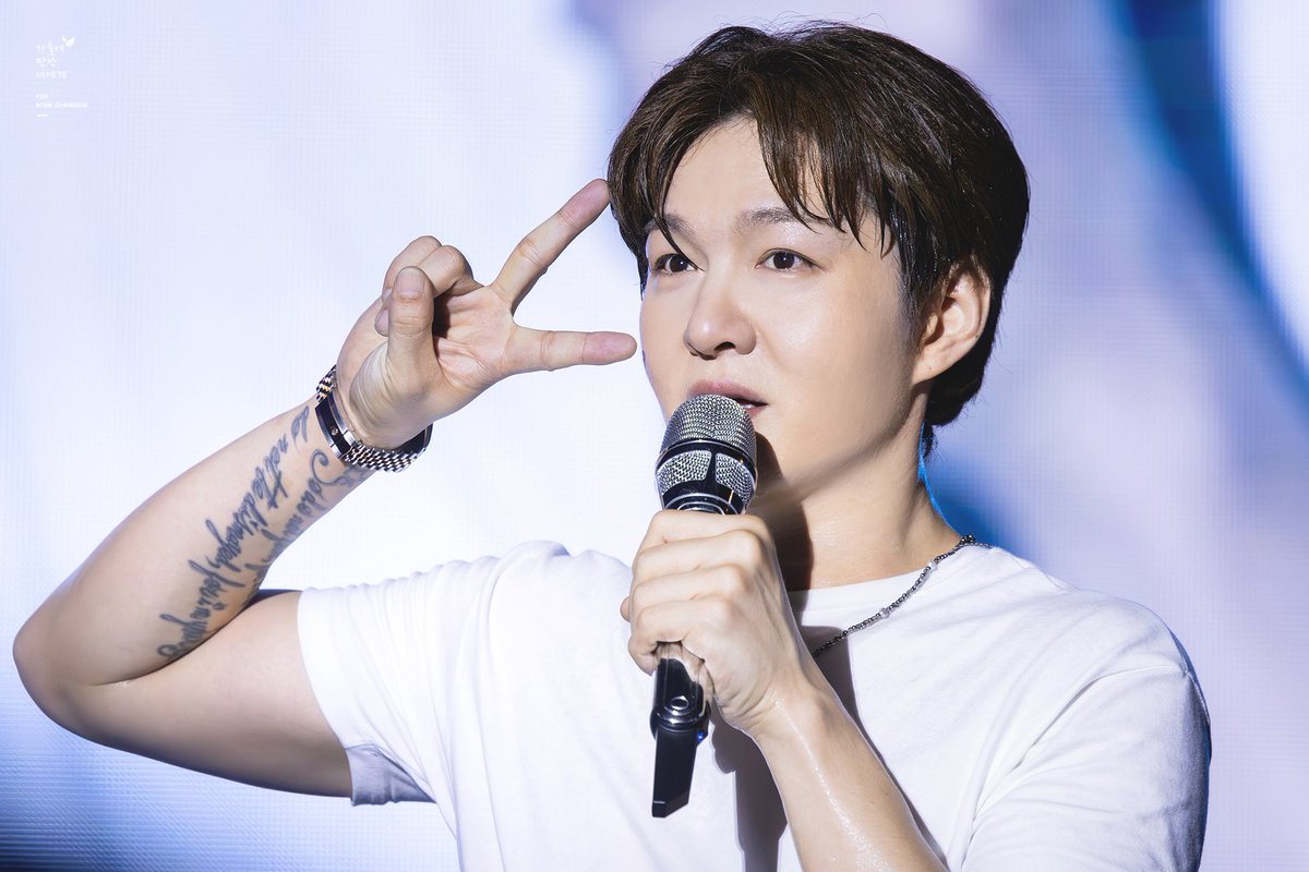 AutumnCS226's tweet image. 250830 메가필드 뮤직페스티벌
#비투비 #이창섭 #창섭 #LEECHANGSUB