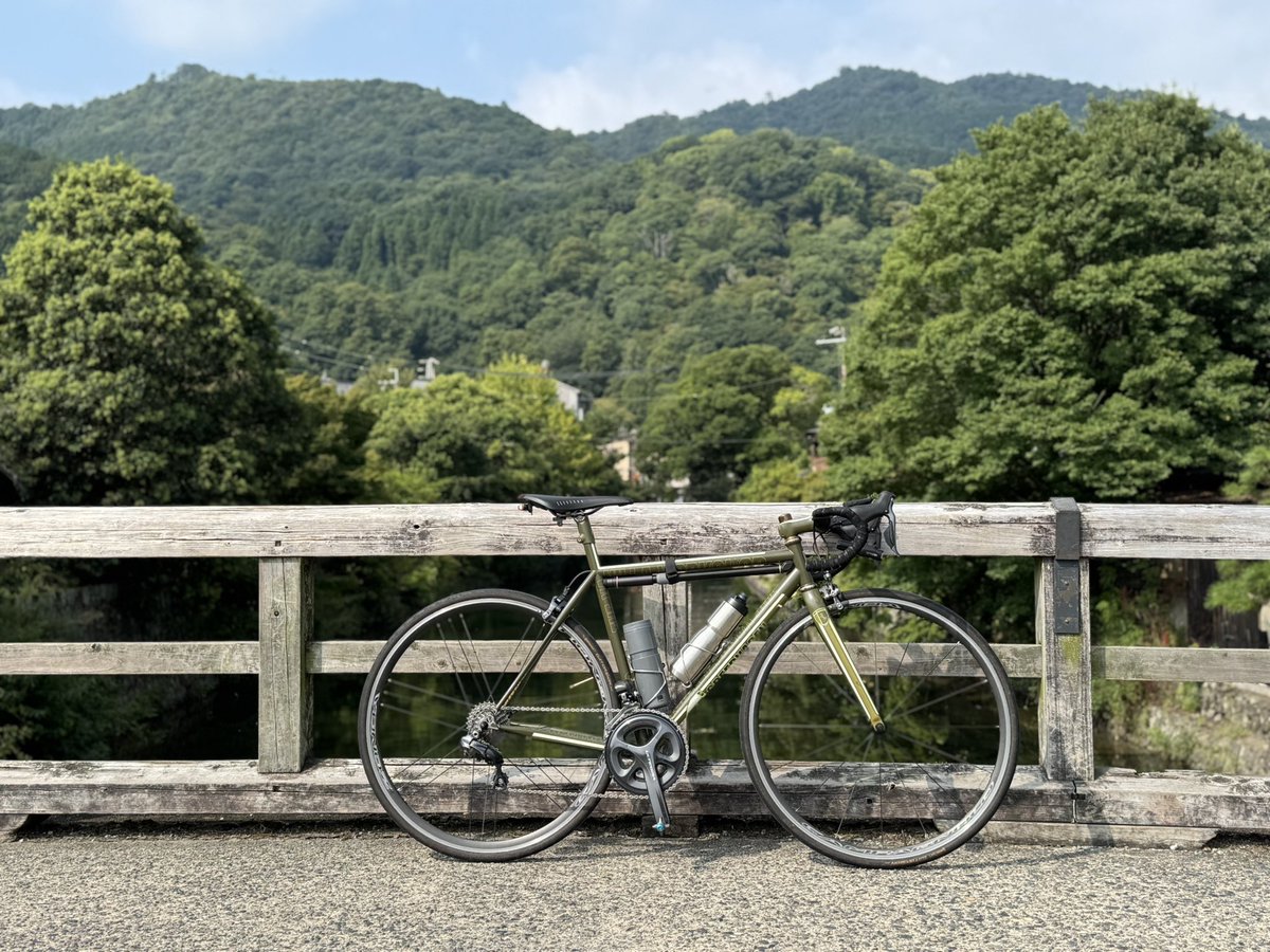 h1d3_m5's tweet photo. やっぱりねぇ。。。リムブレーキのクロモリロードは美しいんです！！

#Speedvagen https://t.co/tIboXq9Foc