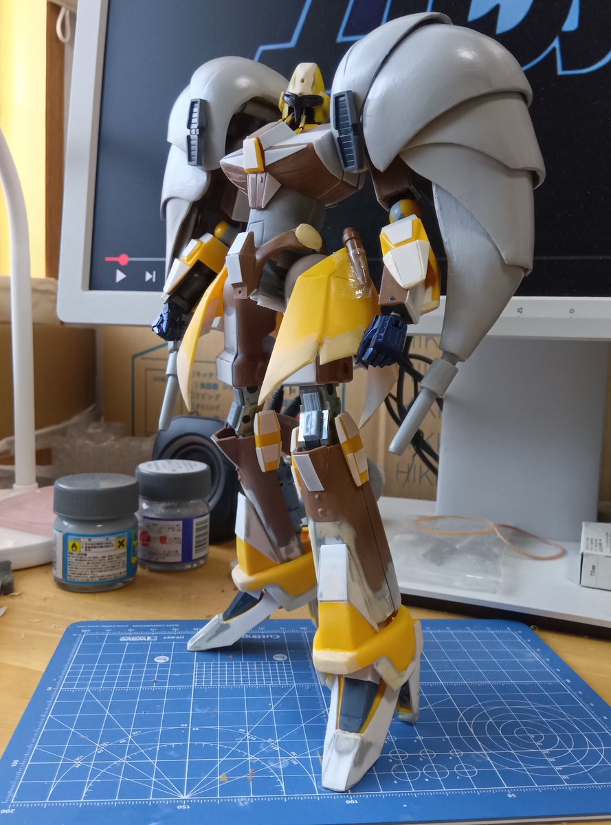 #今月完成しなかったプラモさらそうぜ
これを２週間で塗って、仕上げて、梱包するのが、次のミッションどす

#エルガイム 
#オージェ
#全日本手ぶらも良いぞ協会