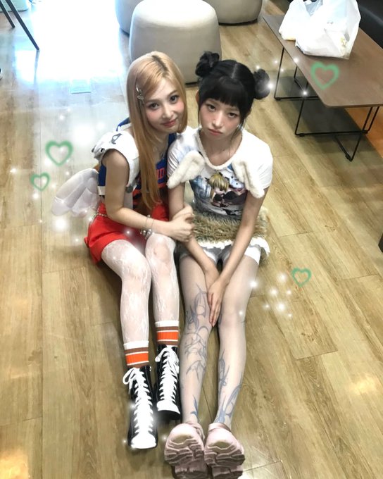 GzqstZxbwAAqa7b?format=jpg&name=small