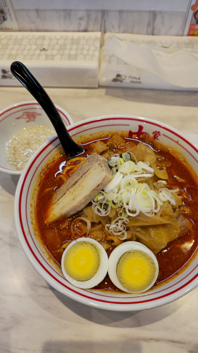 katsutoahi's tweet photo. 初めての北極ラーメン https://t.co/MQJh19NE6G