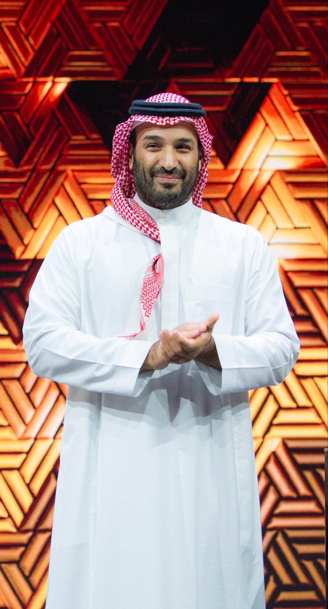 #ولي_العهد يكمل عقده الرابع..

#ولي_العهد_40_عام