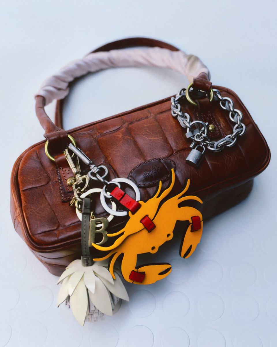 Works like a charm. 

Make your pre-loved your own with a seaside-inspired Mulberry accessory.

Discover now: mulberryengland.visitlink.me/tmpgC9

#MulberryPreLoved