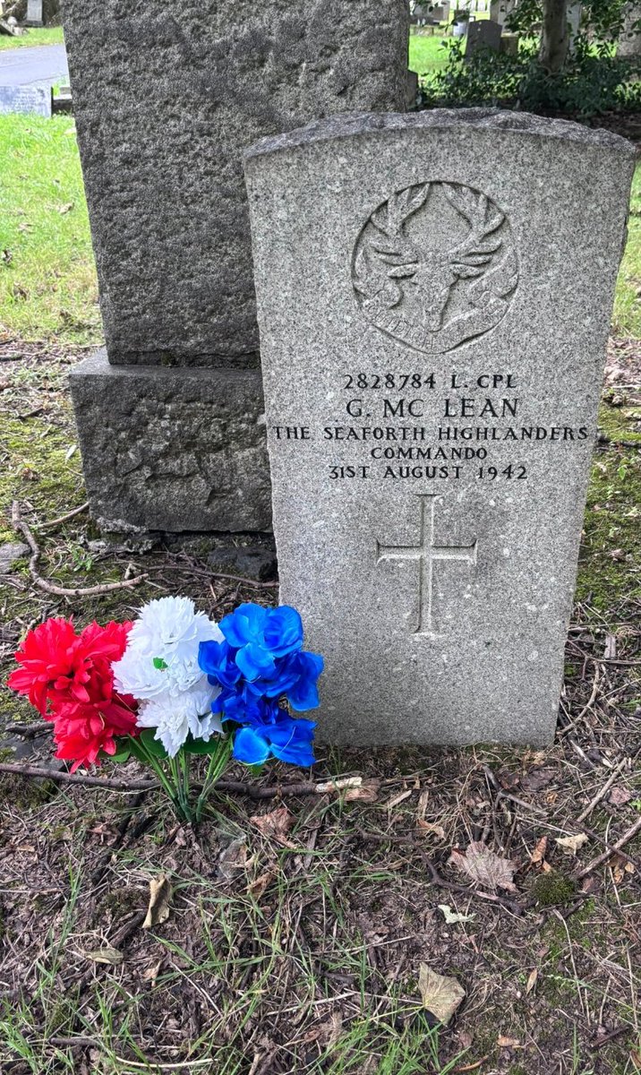 Lance Corporal George McLean, of The Seaforth Highlanders, was killed on active service, on 31st August, 1942, aged 38 years old
We laid flowers and paid respects at his final resting place in Cardonald cemetery, Glasgow 
Lest we Forget this brave Commando who gave his all 🏴󠁧󠁢󠁳󠁣󠁴󠁿🇬🇧