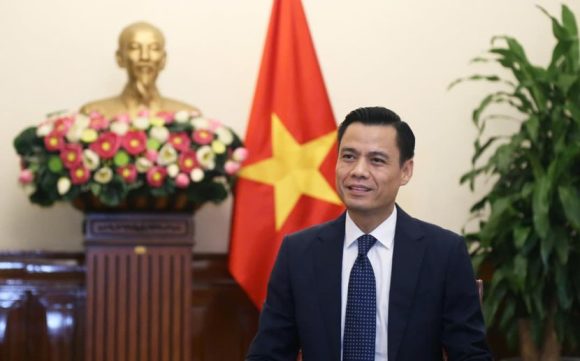 🇨🇺🇻🇳 “Se puede afirmar que la solidaridad Vietnam - Cuba no tiene límites; el apoyo de Cuba a Vietnam y de Vietnam a Cuba no tiene límites”, así respondió el viceministro de Asuntos Exteriores vietnamita, Dang Hoang Giang.

cubadebate.cu/especiales/202…