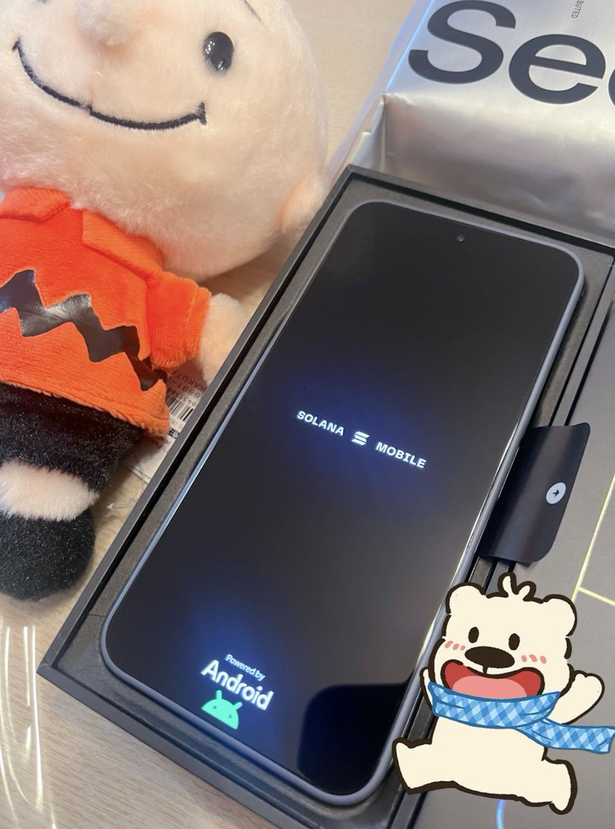 KimSooahKarina's tweet image. 와... 드디어 내 손에! &apos;@solanamobile Seeker 폰&apos; 받았어요!!! 😳📱💖

정말 1년 넘게 목빠지게 기다렸는데… 이렇게 스타일리시하게 와주니까 기다린 보람이 넘치네요 ㅎㅎ

그나저나… @campnetworkxyz에서 Camp Phone은 언제 발표하나요?
저희도 기다리고 있다구요~! 👀

이제부터 며칠 동안 제가…