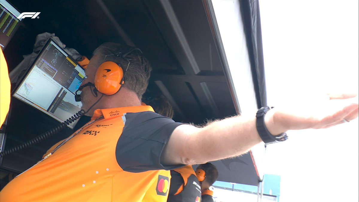 Zak aplica el radar de lluvia! 

#F1 #DutchGP