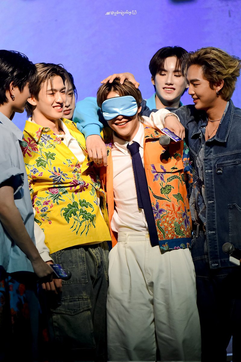 ฉันมีความสุข ได้เห็นภาพนี้แล้วสิไห้ 😭😭😭😭😭😭😭