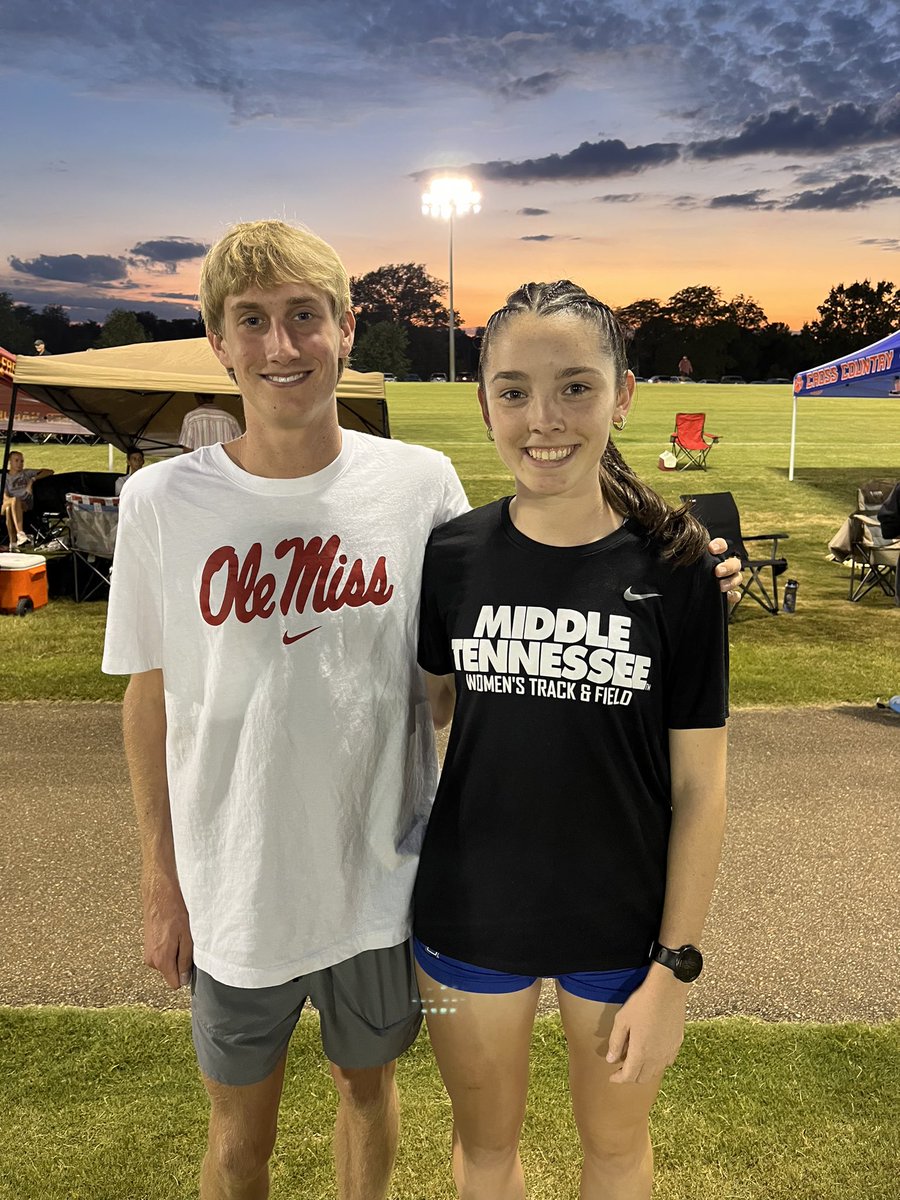 Alum Alert! John Shoemaker and Lauren Cole “ran” into each other at the Memphis Twilight race.  John finished 2nd in his first race of the season.  Way to GOOM! #family #team