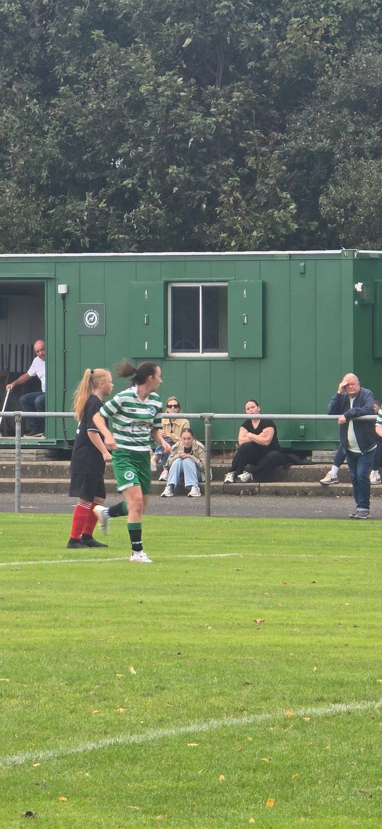 Goooooaaaallllllll #queenants as <a href="/MandyBockles/">Mandy</a> slots home a pelanty after Oliver was brought down in the first minute of stoppage time in the first half.

Ants Ladies 2 v 0 <a href="/HarmonyRowLFC/">HarmonyRow Ladies FC</a>