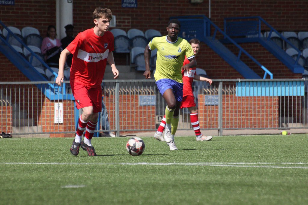 Edgar Sztuba’s Zenfolio website with lots of photos of our first team at The 1878 Stadium 🏟️ 

edgarphotography4.zenfoliosite.com