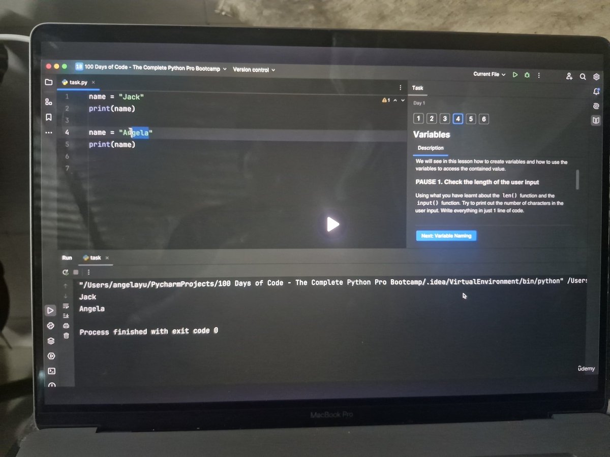DhruvKadara's tweet image. Day 1- #100DaysOfCode learned Printing, Stringer, Debugging and input function #Python #CodeNewbie