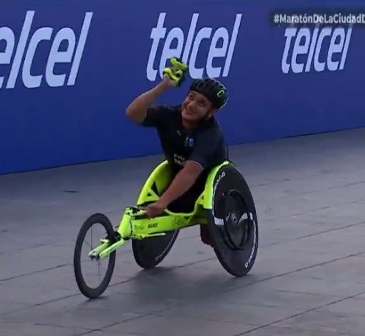 🏆 El poblano José Alan Frías Moreno es el ganador del Maratón de la Ciudad de México,  en la categoría silla de ruedas con tiempo extra oficial de 1:38.47.
#Maratón
#CDMX