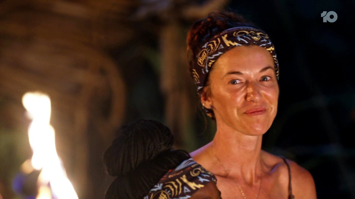 Parvati sniffing out another attempted blindside, voting out the two people orchestrating said blindside, flushing an idol, and doing it all without using up her powers or getting a single vote cast against her... she's truly the most iconic player in Survivor history #SurvivorAU