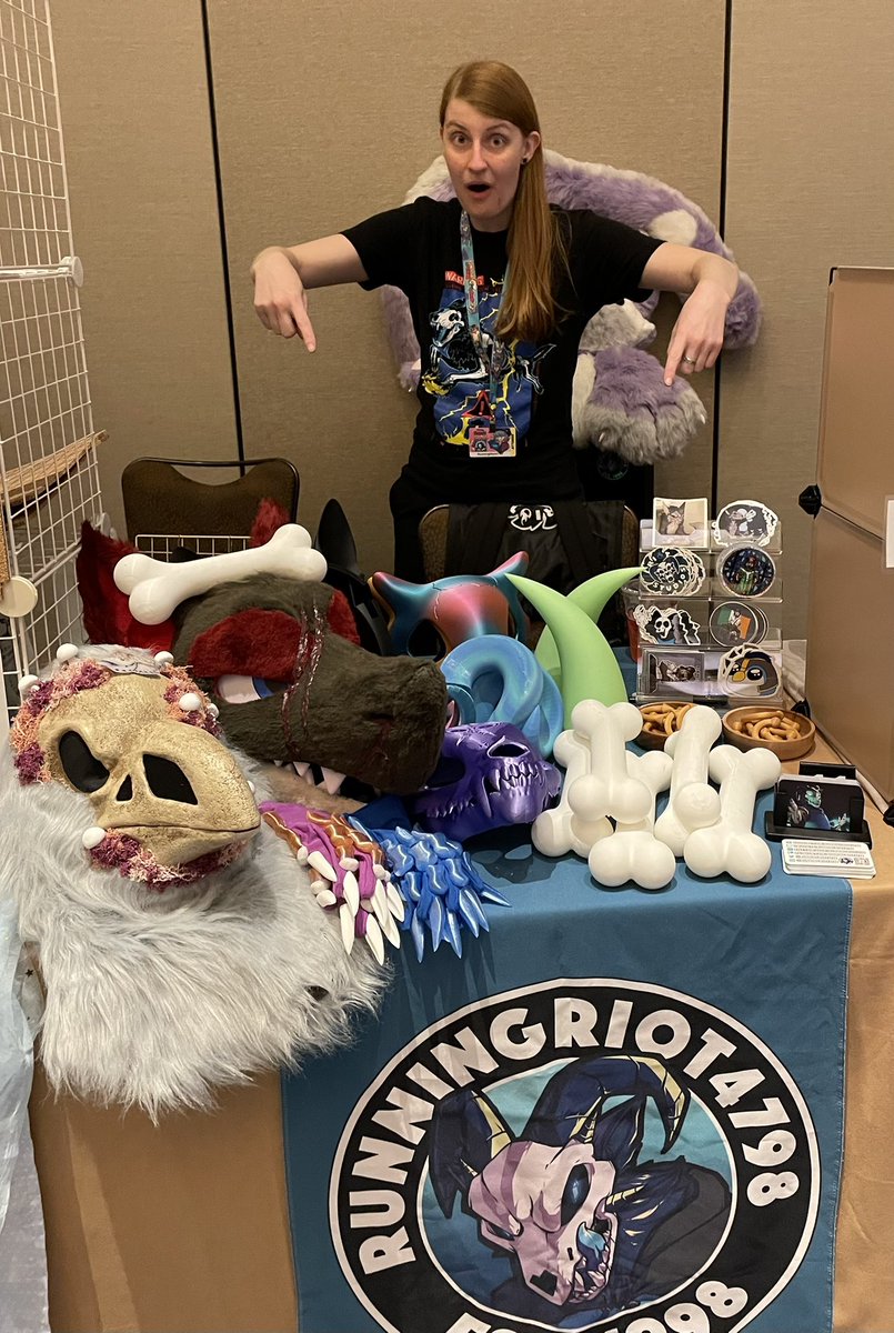 I’M IN THE ARTIST ALLEY

TABLE 11

COME GET STUFF!!!