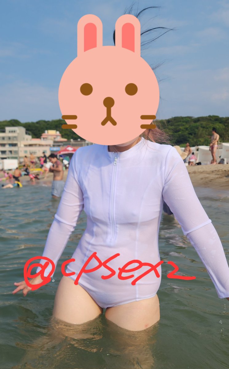 今年下水的衣服好像比往年保守多了...
#白沙灣