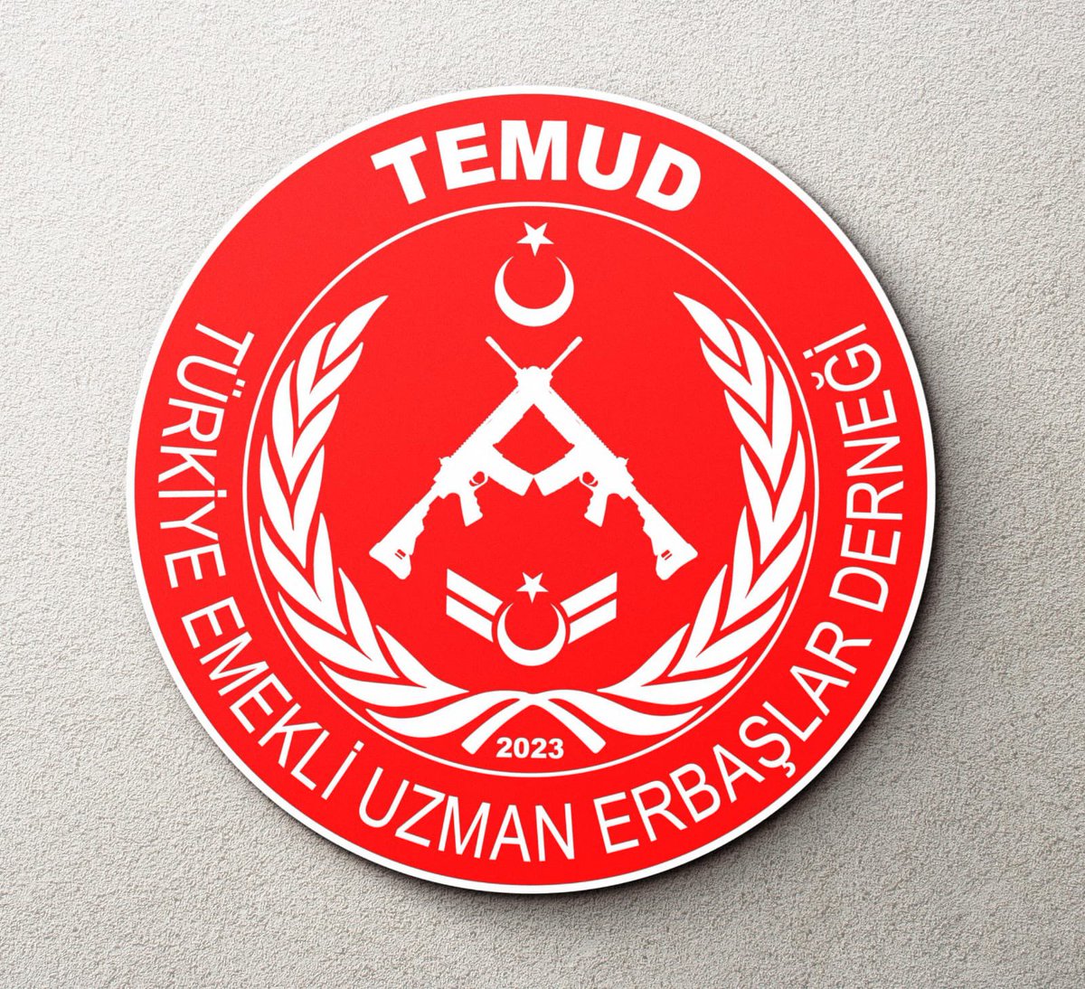 📌 Sayın Cumhurbaşkanımız <a href="/RTErdogan/">Recep Tayyip Erdoğan</a>  
📌 Sayın Hazine ve Maliye Bakanımız <a href="/memetsimsek/">Mehmet Simsek</a>  
📌 <a href="/HMBakanligi/">T.C. Hazine ve Maliye Bakanlığı</a> ve İlgili Tüm Yetkililere sesleniyoruz. 

🎖️ Türk Silahlı Kuvvetleri’nin belkemiğini oluşturan Uzman Çavuşlarımız, görev süreleri boyunca hem fiziki hem psikolojik olarak