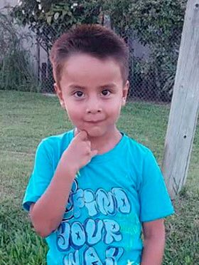 Los correntinos que voten hoy a Valdés se están cagando en la memoria de Loan.

La única salida en Corrientes es Lisandro Almirón. Basta de feudalismo.