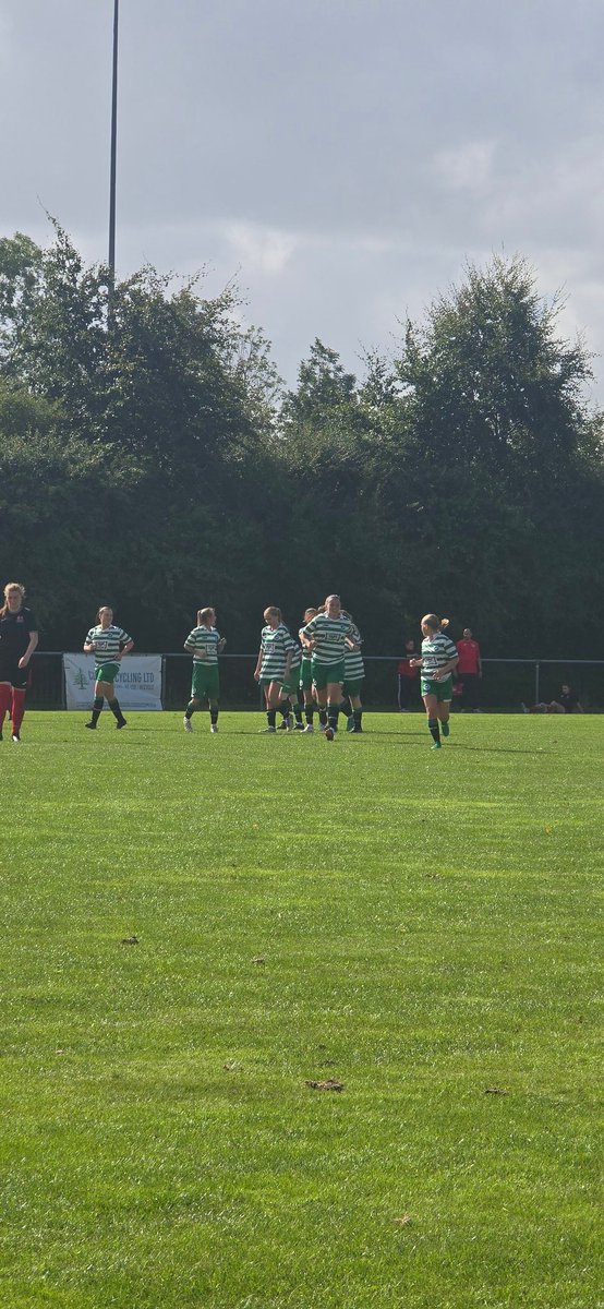 3-0 and its a belter from <a href="/MandyBockles/">Mandy</a>  after 53 minutes for her 5th of the season.

Ants Ladies 3 v 0 <a href="/HarmonyRowLFC/">HarmonyRow Ladies FC</a>