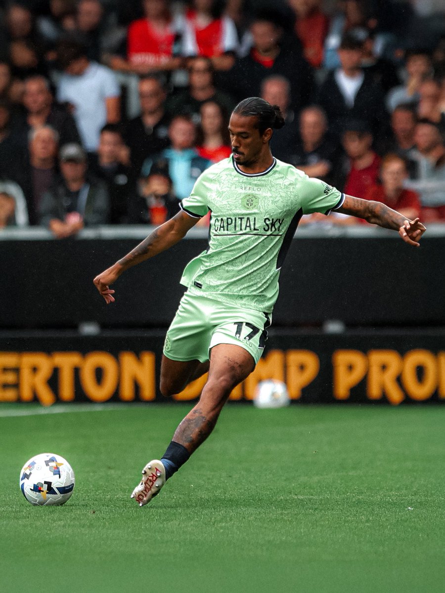 Nigel Cello Lonwijk tweet media