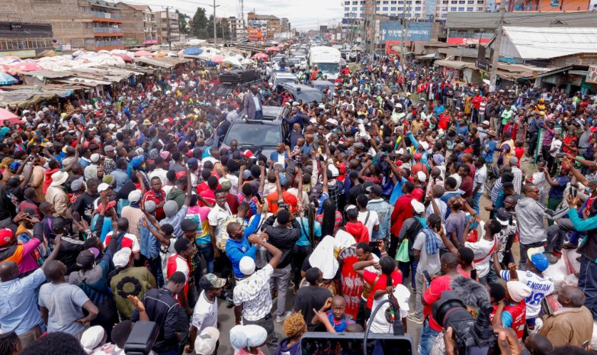 This is Riggy Gee addressing residents of Ongata Rongai, Kajiado County! 
Why do they call him tribal?? 
Even Maasai's are solidly behind Riggy Gee=Ruto Wantam