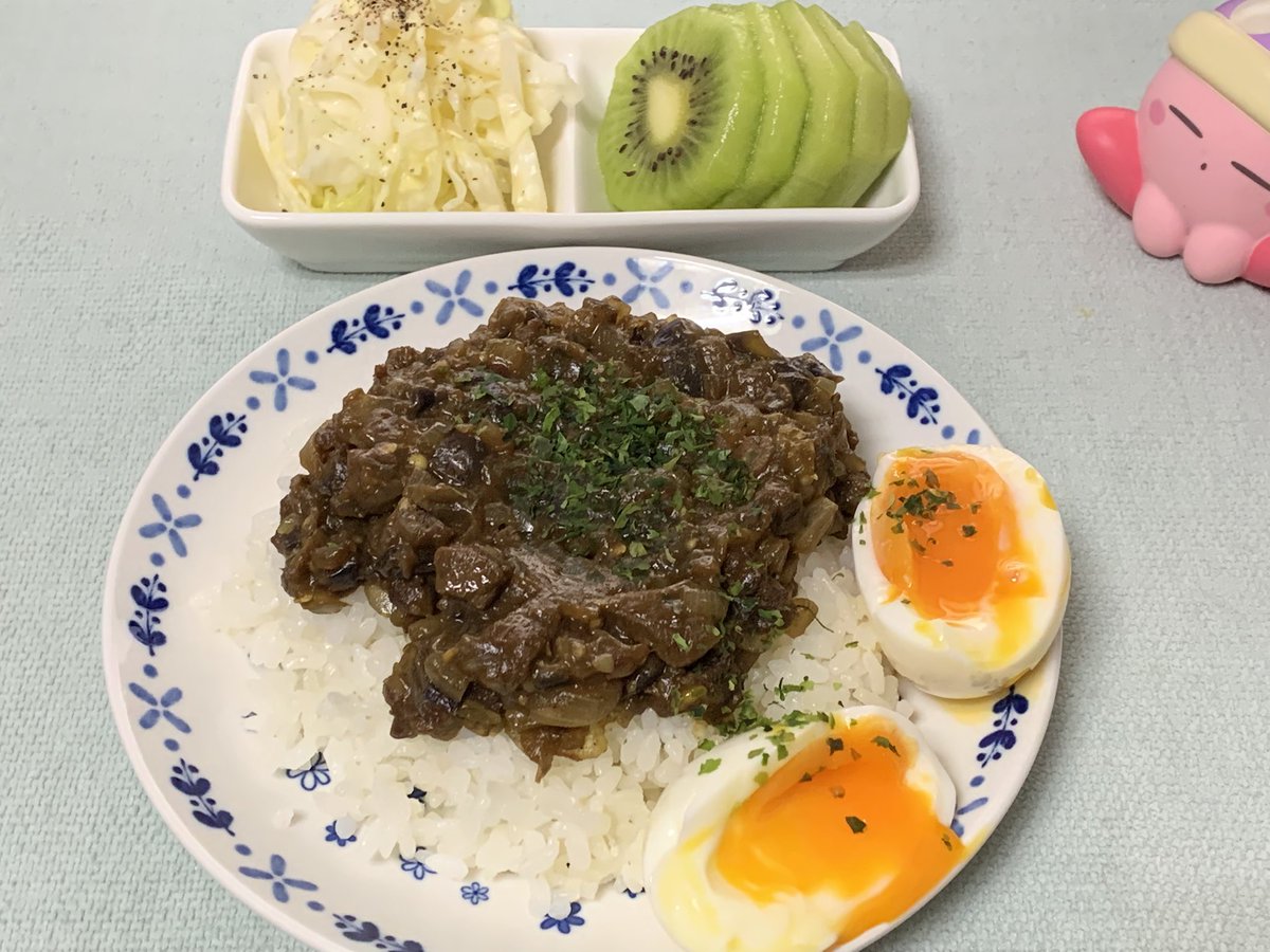 キーマカレー🍛
酢キャベツ
グリーンキウイ🥝

食べました

#夜ごはん