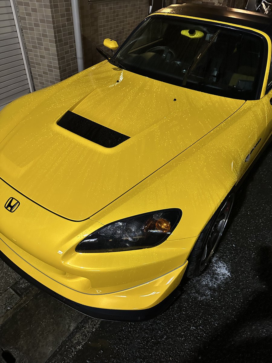 日差しがないだけマシだけど、普通に暑いw