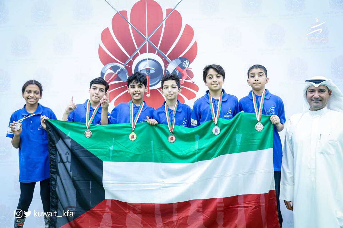 حصد المنتخب الوطني لـ #المبارزة  في اليوم الأول لبطولة دول غرب آسيا على  6 ميداليات ملونة في سلاح الفلورية للفرق من  تحت 11 أولاد
وتحت 11 بنات

 وحصيلة الفوز بسلاح السابر تحت 11 أولاد
كانت في المراكز الاولى الثلاثة 
@KFA_kuw