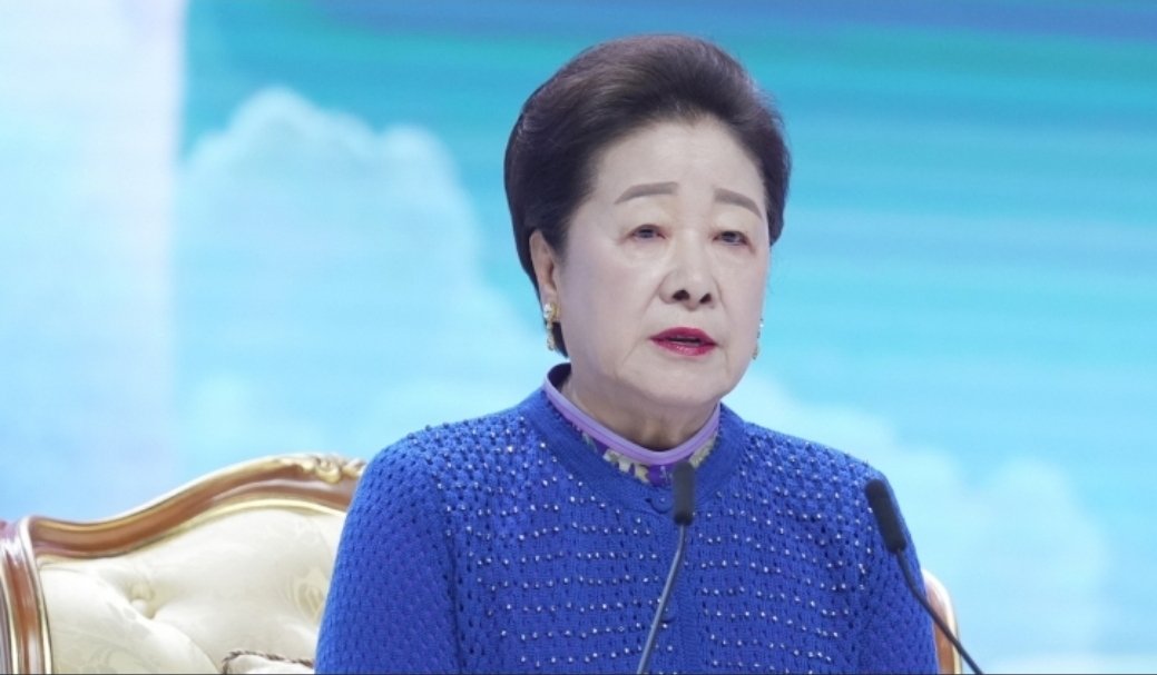 韓鶴子総裁が「不法な政治的請託および金銭取引を指示したことはない」公に立場を初めて明らかにした。31日午前礼拝で「私の指示で私たちの教会が不法政治資金を提供したという虚偽の事実が流布されている。皆さんの参席と献身そして祈りと誠意に深く感謝する」と伝えた。
↓
 naver.me/FxCC1zK5
