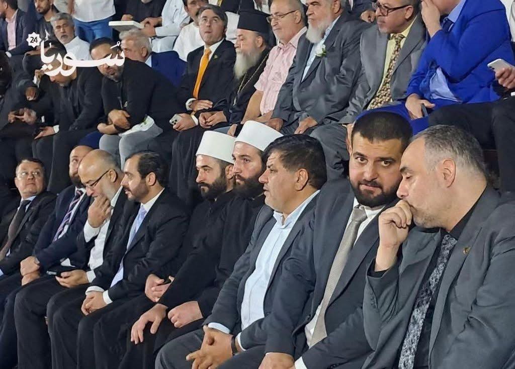 بينما عموم الدروز و أحرار سوريا حزينين على تالا الشوفي، و خبر نجاحها بتفوق هو الخبر الأول بسوريا حالياً، ما تزال سلطة الشرع و أعوانها تحاول تعويم شخصية ليث البلعوس للمرة المئة.

هي السلطة الجديدة عندها نفس العقلية الأسدية القديمة، و نفس الأسلوب بتجاهل المشاكل الحقيقية، و تعويم