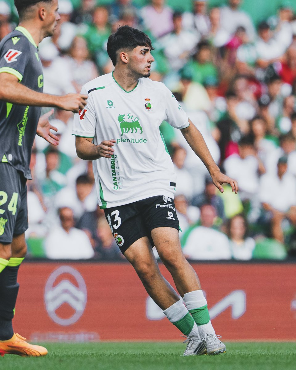 ✨ 𝑻𝒐𝒅𝒐 𝒕𝒓𝒂𝒃𝒂𝒋𝒐 𝒅𝒂 𝒔𝒖𝒔 𝒇𝒓𝒖𝒕𝒐𝒔 ✨

El debut de Santi Franco con el <a href="/realracingclub/">Real Racing Club</a> en <a href="/LaLiga2/">LALIGA HYPERMOTION</a> en el #RacingADCeuta

¡Enhorabuena! 👏💚