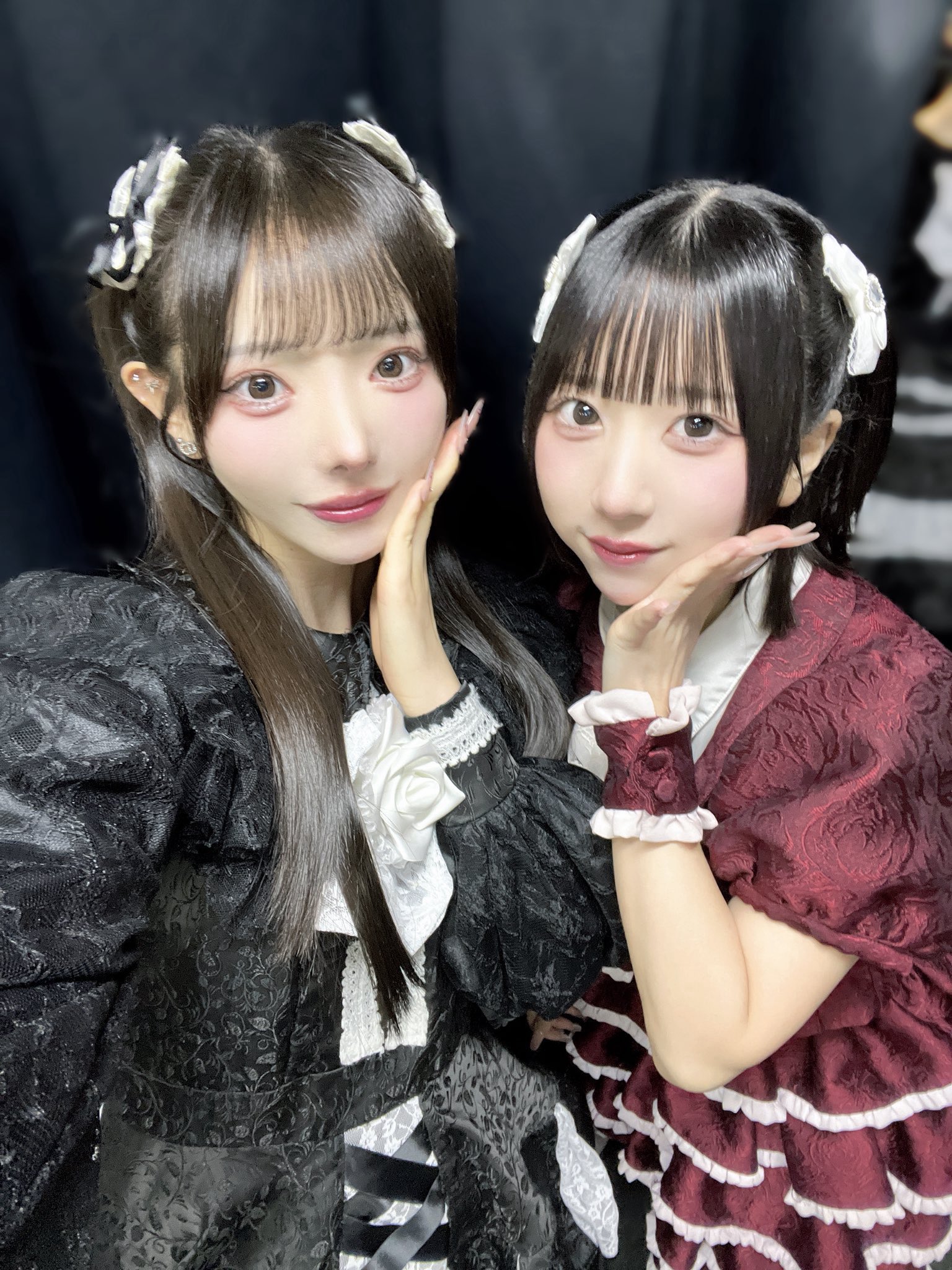 Smiles in Third millenary 3000年紀の微笑　白 hi_res_cover.jpg