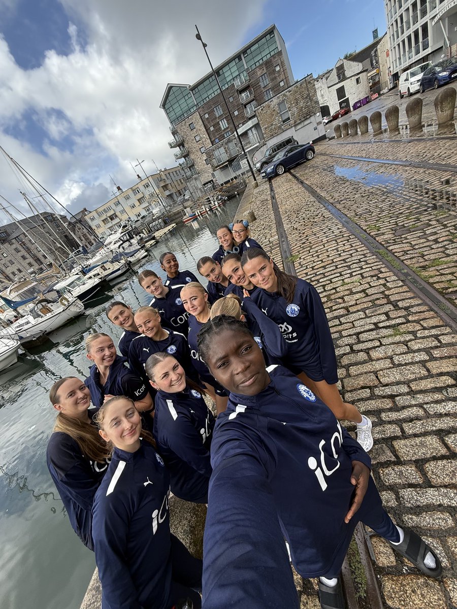 Billericay Town FC Women (@btfcwomen) on Twitter photo Morning Walk Round Plymouth Complete!✅
Now Onto the Game!⚽️ Morning Walk Round Plymouth Complete!✅
Now Onto the Game!⚽️